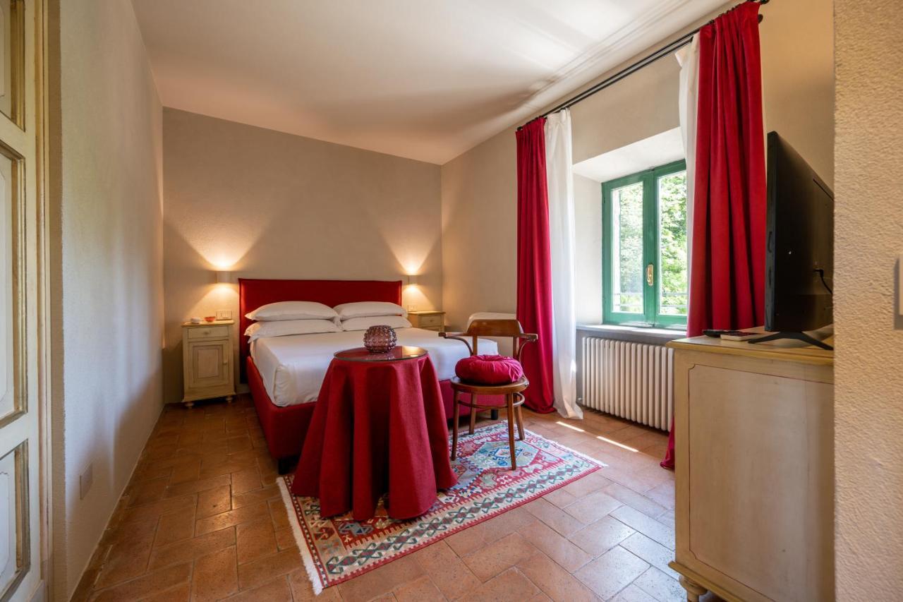 Готель Palazzo Viviani Castello Di Монтегридольфо Екстер'єр фото